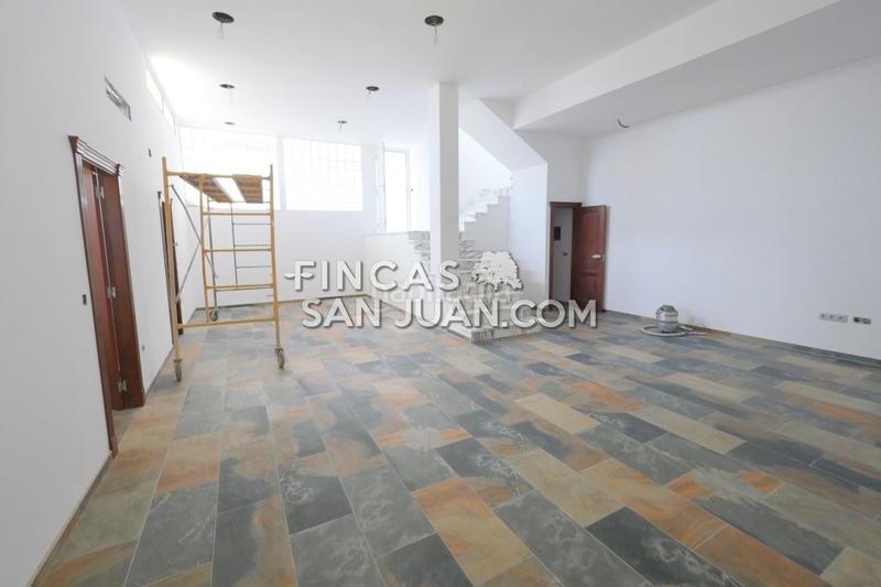 Foto 4ed7eaf2-f46f-4e64-923b-a1a9d44e3fcb. Xalet amb aparcament piscina a Pueblo Acantilado-Lanuza Campello (el)