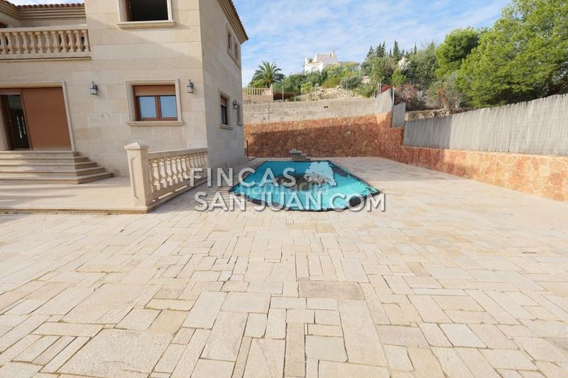 Foto 9a5c72be-e724-432f-9c62-e17dfb8dd59f. Xalet amb aparcament piscina a Pueblo Acantilado-Lanuza Campello (el)