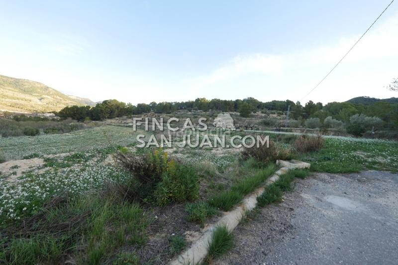 Foto c76a27b6-1f98-4caa-be93-5ccfe3de665d. Terreno residenziale in Torre de les Maçanes (la)