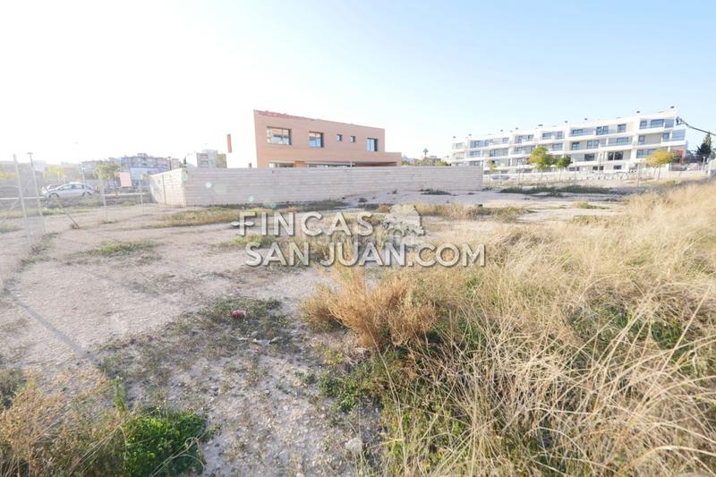 Foto 994b65de-8262-498a-8262-1bb6dc1ad7be. Terreny residencial a Centro San Juan de Alicante