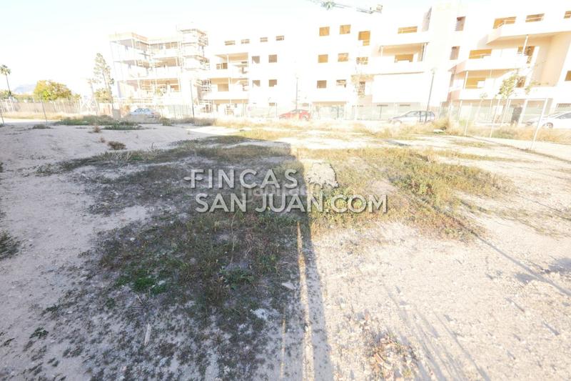Foto cd14129f-841e-4195-b90e-812c185a4df1. Terreny residencial a Centro San Juan de Alicante