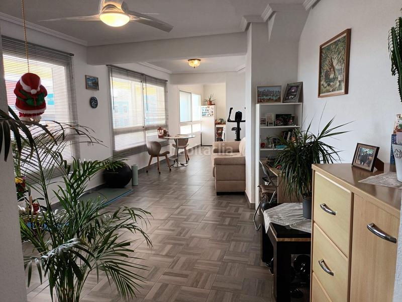 Foto f0e5e98e-0573-465d-95ea-bec84cf40ff6. Pis amb aparcament a Goteta Alicante