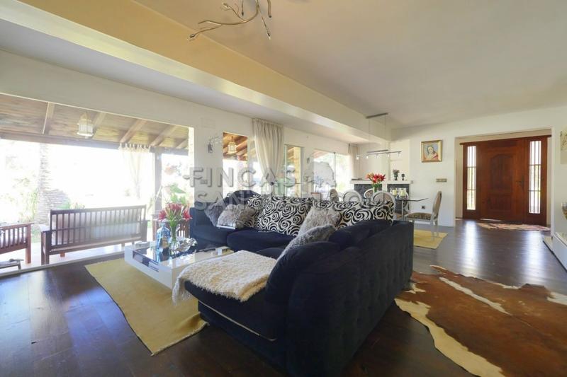 Foto 6a82b132-f563-4890-a3fa-eaff48158b05. Chalet  en venta en el amerador, 3 dormitorios. en Campello (el)