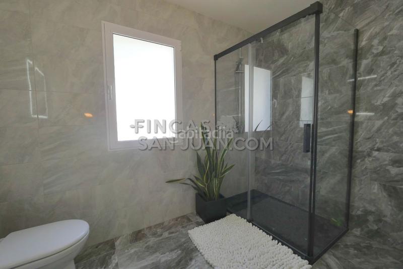 Foto a1958898-3aee-4f77-bd3b-4fb816e3a165. Chalet  en venta en el amerador, 3 dormitorios. en Campello (el)