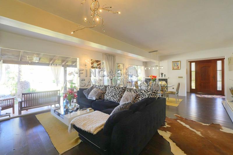 Foto e12a0fbf-a877-41ee-b6d6-9cbb77310f8a. Chalet  en venta en el amerador, 3 dormitorios. en Campello (el)