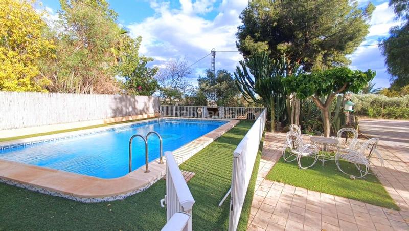 Foto d35c1681-5571-450a-bc61-2906d2d2517e. Chalet con piscina in La Algoda - Matola - Llano de San José Elche / Elx