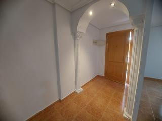 Maison jumelée à Centro. Adosado en venta en centro  ayuntamiento, 3 dormitorios.