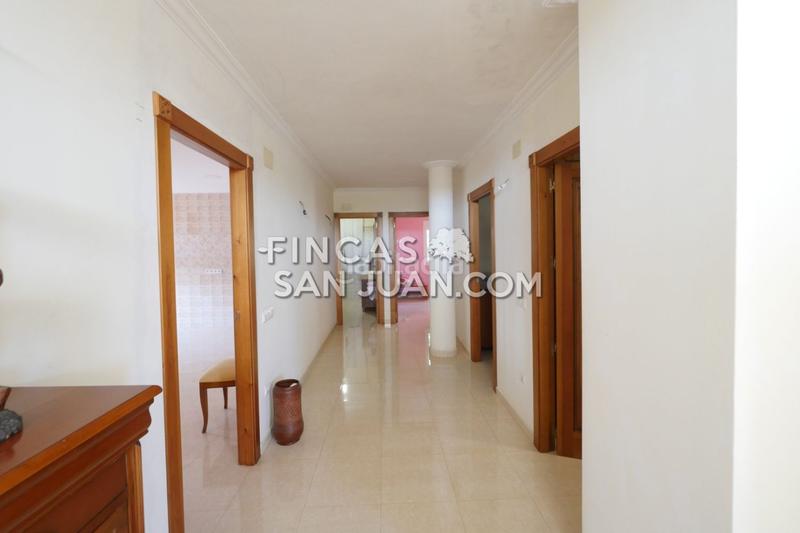 Foto 1facf2cd-8412-4cd0-90e2-dfc873134c44. Chalet  en venta en la almajada, 5 dormitorios. en Alicante