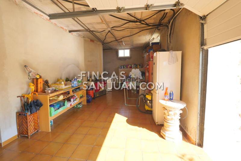 Foto 2962ce95-aaac-4d08-afad-1085bbf6bd4f. Chalet  en venta en la almajada, 5 dormitorios. en Alicante