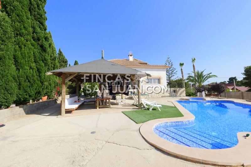 Foto 5b417310-9eba-49f2-9903-cc970690f0f2. Chalet  en venta en la almajada, 5 dormitorios. en Alicante