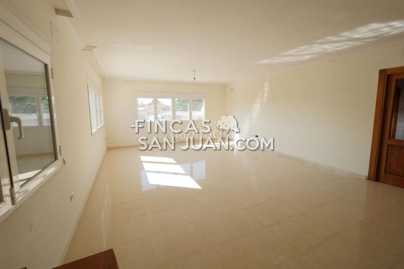 Foto 628db146-2af3-4d1a-a1cf-637c16ea56ad. Chalet  en venta en la almajada, 5 dormitorios. en Alicante