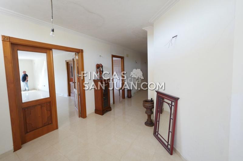 Foto 6d9efaae-9f20-4f30-b8a2-bc3c5243a680. Chalet  en venta en la almajada, 5 dormitorios. en Alicante