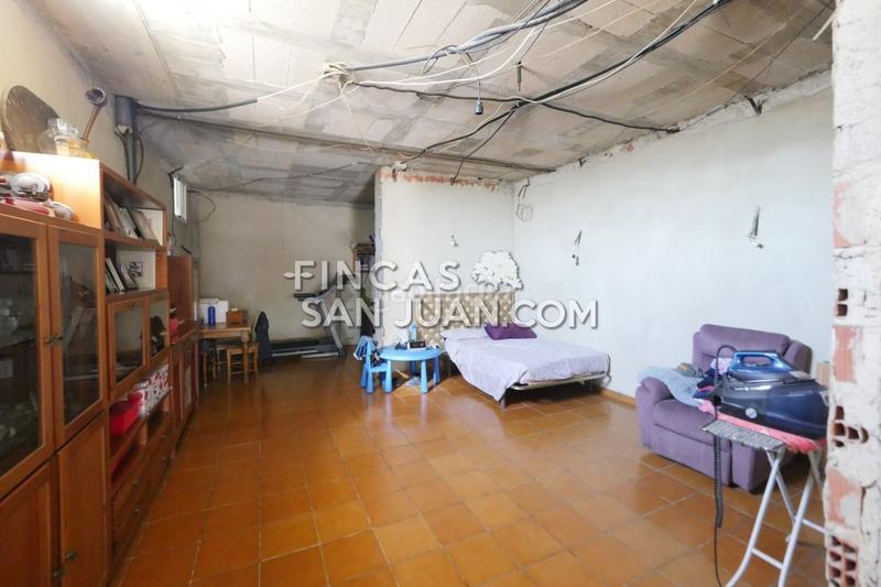 Foto 757798f6-c61a-491c-a629-a9ab32170616. Chalet  en venta en la almajada, 5 dormitorios. en Alicante