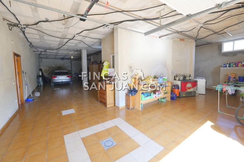 Foto 9374dd12-5d28-4bf9-a124-2ba98a8ff40d. Chalet  en venta en la almajada, 5 dormitorios. en Alicante