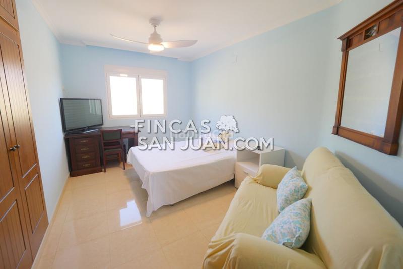 Foto 9d9f51c7-7a3c-415c-a8b6-f3caa0f07236. Chalet  en venta en la almajada, 5 dormitorios. en Alicante