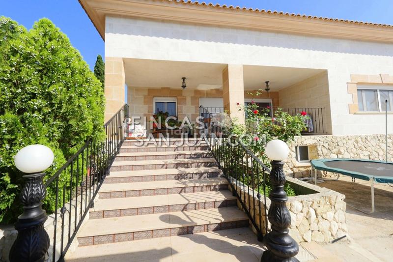 Foto ac480296-a400-4e27-95e5-b7641e9d9194. Chalet  en venta en la almajada, 5 dormitorios. en Alicante