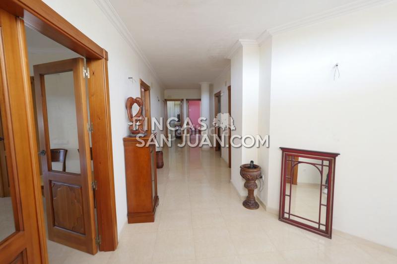 Foto b270e9f0-f45d-4e4c-a499-18d9aeaf2b79. Chalet  en venta en la almajada, 5 dormitorios. en Alicante