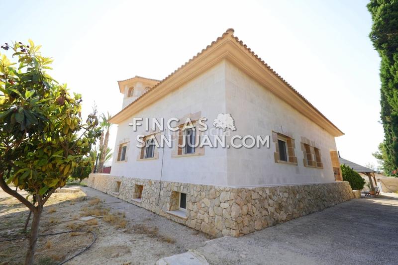 Foto c5398585-6823-4782-a523-c871b064bc20. Chalet  en venta en la almajada, 5 dormitorios. en Alicante