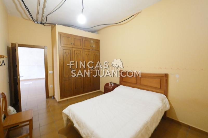 Foto c61bad6b-8975-4cf2-a14a-ee698c8d18f8. Chalet  en venta en la almajada, 5 dormitorios. en Alicante