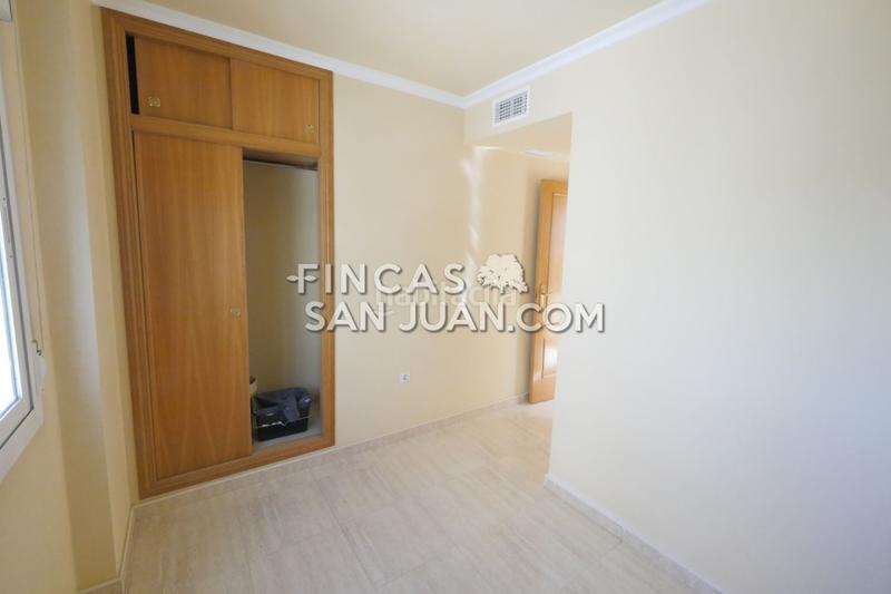 Foto 51a06a36-82dd-455b-87a7-f0f2ceff05cb. Ático atico en venta en puerto, 2 dormitorios. en Guardamar del Segura