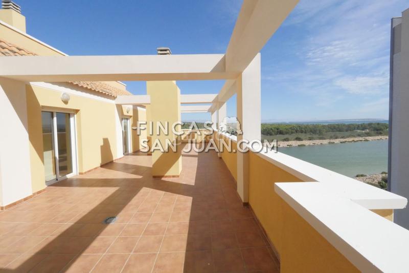 Foto 798cfd90-a10b-4493-8968-9efd8ea4d9e0. Ático atico en venta en puerto, 2 dormitorios. en Guardamar del Segura