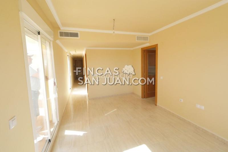 Foto 7d395880-c723-45c0-9e78-cd901e916653. Ático atico en venta en puerto, 2 dormitorios. en Guardamar del Segura