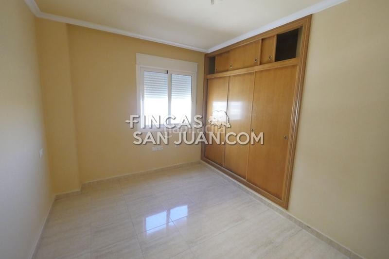 Foto 7dd0f39d-64f3-4f10-879e-6966163ccc58. Ático atico en venta en puerto, 2 dormitorios. en Guardamar del Segura