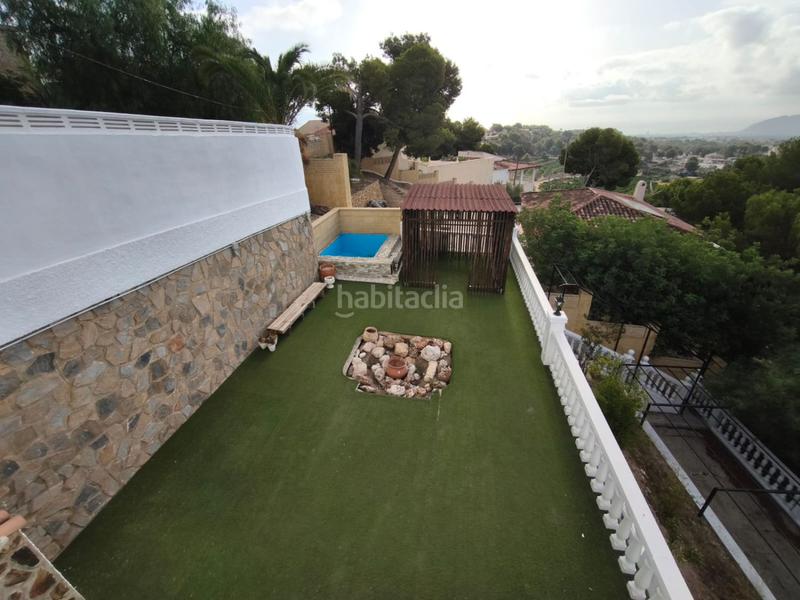 Foto 8343ee00-89f1-4f0e-b18b-015a46af278f. Chalet  en venta en nucia la, 4 dormitorios. en Nucia (la)