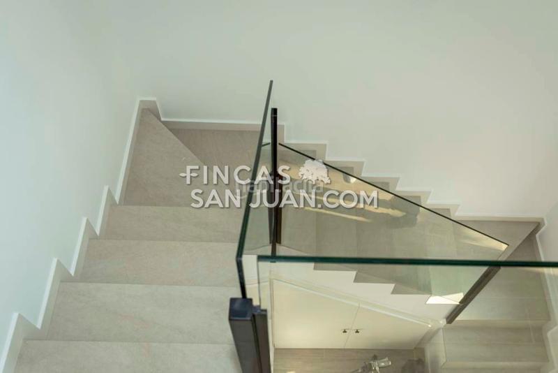 Foto 408156cd-4a6c-4f5e-8164-b3bfeda34199. Chalet  en venta en Centro, 4 dormitorios. en Mutxamel