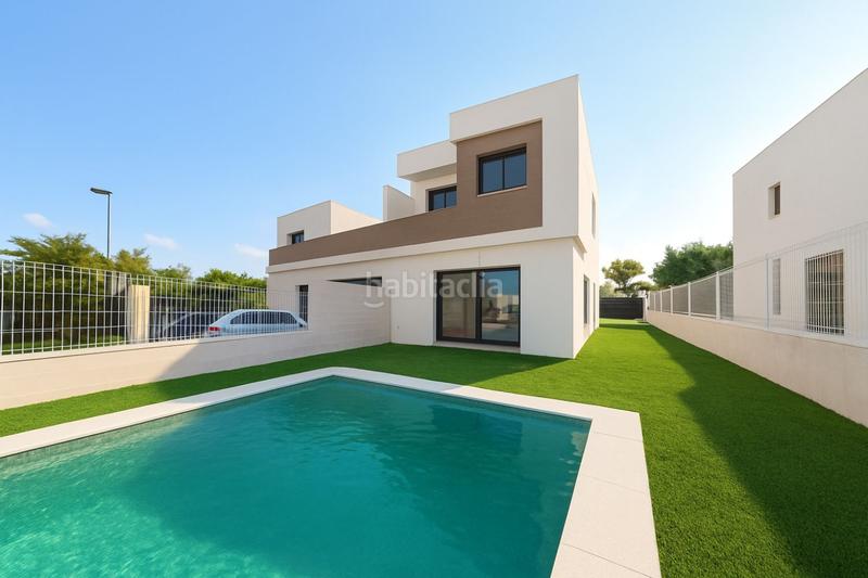 Foto 4d0f6856-8128-4c3f-b410-e2b3041247dd. Chalet  en venta en Centro, 4 dormitorios. en Mutxamel