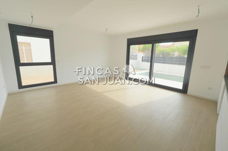 Foto a50ba174-d80b-4a28-b456-883c481e5bc3. Chalet  en venta en Centro, 4 dormitorios. en Mutxamel