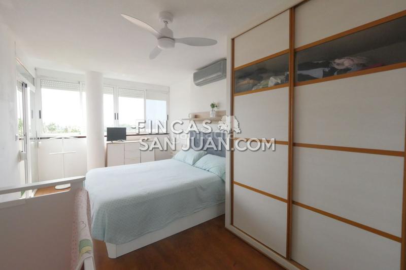 Foto 387e8e45-c575-4b69-a922-a7a98bf18654. Ático atico en venta en centro, 3 dormitorios. en San Juan de Alicante