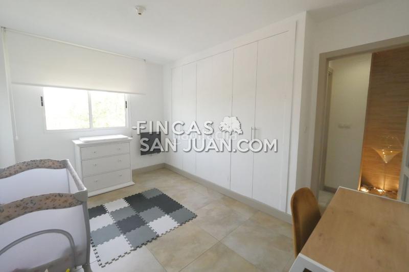Foto 463a3757-50b8-48ec-b8f7-f3e61239283c. Ático atico en venta en centro, 3 dormitorios. en San Juan de Alicante