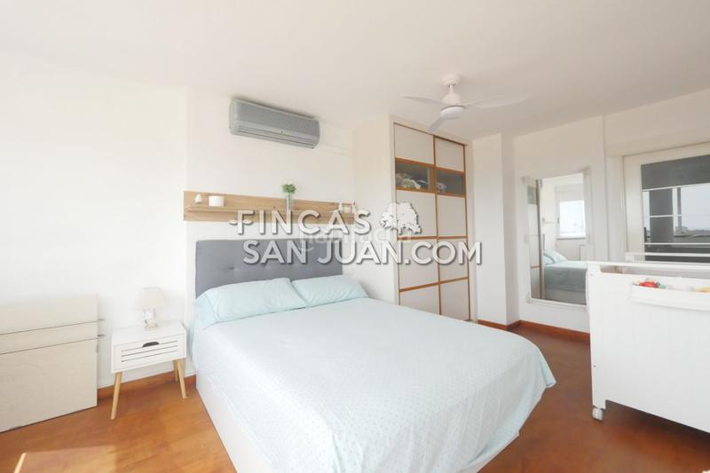 Foto 4ccfcbe0-cf43-45b8-800c-8d7c9516aa52. Ático atico en venta en centro, 3 dormitorios. en San Juan de Alicante