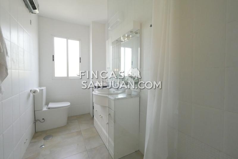 Foto 51893b65-26d0-408d-811e-8afb2d862ab0. Ático atico en venta en centro, 3 dormitorios. en San Juan de Alicante