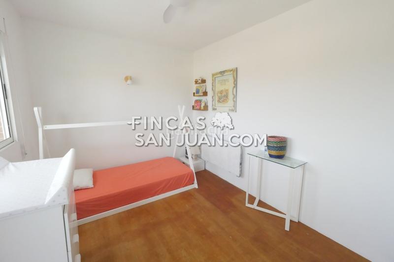 Foto 56f686b8-a1c1-4923-becd-aee37e00bb2b. Ático atico en venta en centro, 3 dormitorios. en San Juan de Alicante