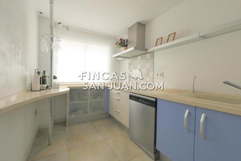 Foto 5ce73c2c-67bd-4aa5-80a0-96330d8777d2. Ático atico en venta en centro, 3 dormitorios. en San Juan de Alicante