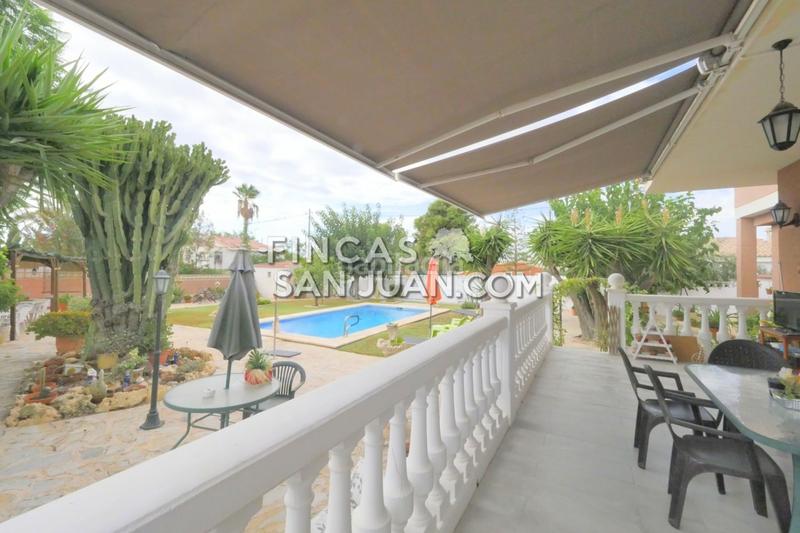 Foto 184b9ec8-5d17-48df-99a7-76aa959cde88. Chalet mit pool in La Huerta Mutxamel