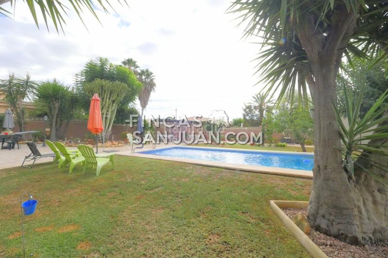 Foto 8c79ae02-4837-44b4-a3b4-6be12f818194. Chalet mit pool in La Huerta Mutxamel