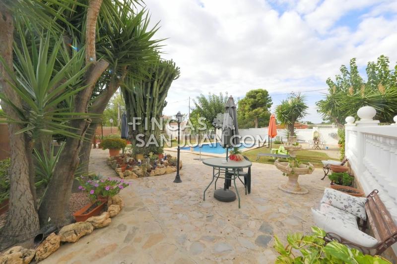 Foto ab32e686-c78f-473d-8426-88646d64de63. Chalet mit pool in La Huerta Mutxamel