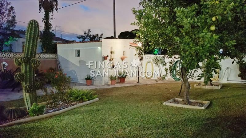 Foto c7ecf96b-4166-452f-bbc1-3a7f5cea542f. Chalet mit pool in La Huerta Mutxamel