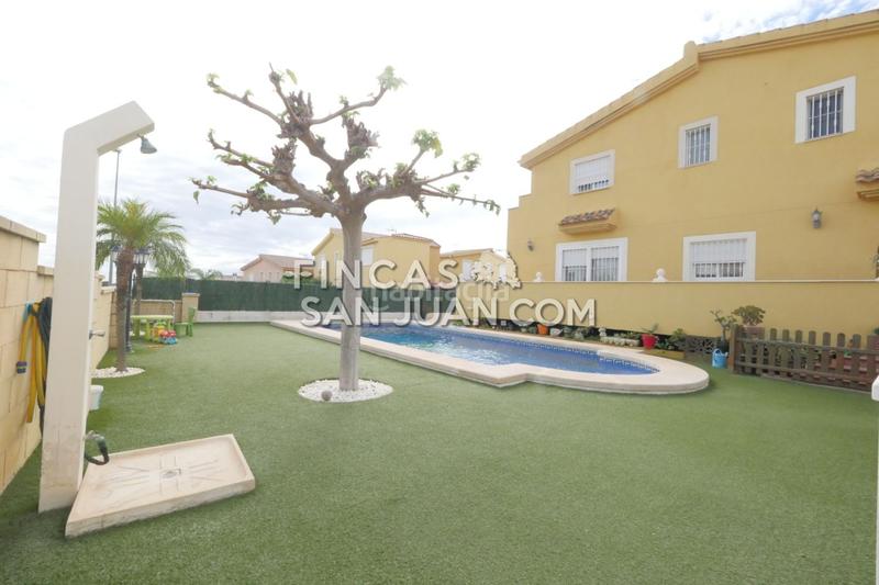 Foto 710bebaa-d28b-4b2b-97e7-75d656f64d7e. Chalet con riscaldamento parcheggio piscina in Centro Mutxamel