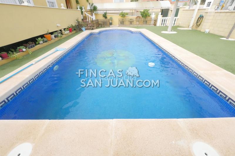 Foto f0200e1c-b5e2-4deb-94de-8b8c97f0f1f4. Chalet con riscaldamento parcheggio piscina in Centro Mutxamel