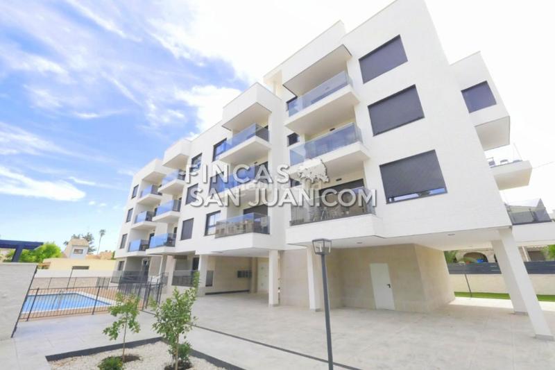 Foto 7e727e3a-f7d9-4677-8b3e-420c1a487971. Pis amb calefacció aparcament piscina a Centro San Juan de Alicante