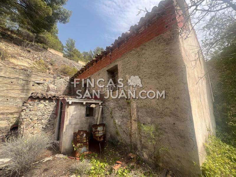 Foto 3189e19d-9ab3-47a7-8057-0e1ac6235ed0. Masia a Relleu