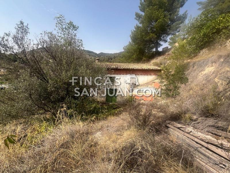 Foto 99f2b11c-1e47-4b0b-bd35-9043c14e656b. Masia a Relleu