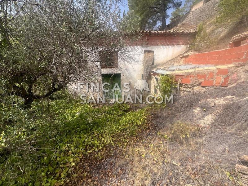 Foto caa6ebcc-ffe4-4f30-a619-9f67d423c0c0. Masia a Relleu