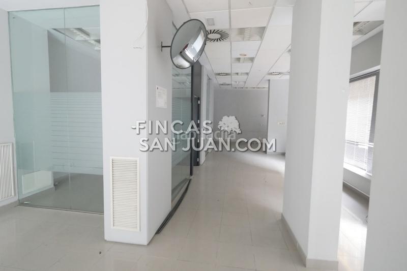 Foto 5064b502-9b15-45aa-af54-261548013428. Local commercial dans Ensanche-Diputación Alicante