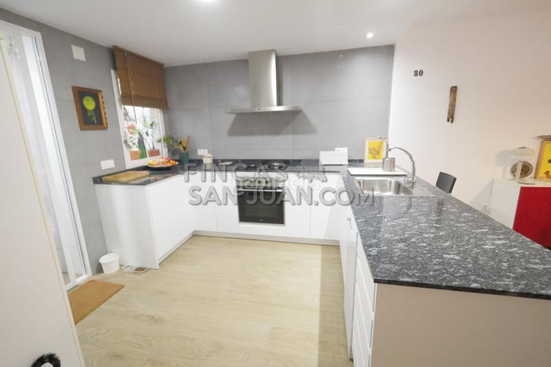 Foto e13c483c-bbc2-4989-956f-07a6304c6a7a. Appartement dans Centro San Juan de Alicante