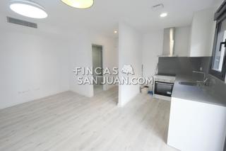 Location Appartement à Centro. Piso en alquiler en el salt, 3 dormitorios.